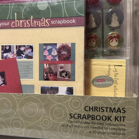Creating Keepsakes Christmas Scrapbook Kit 30 Page 8 x 8 With Embellisments - Picture 5 of 5